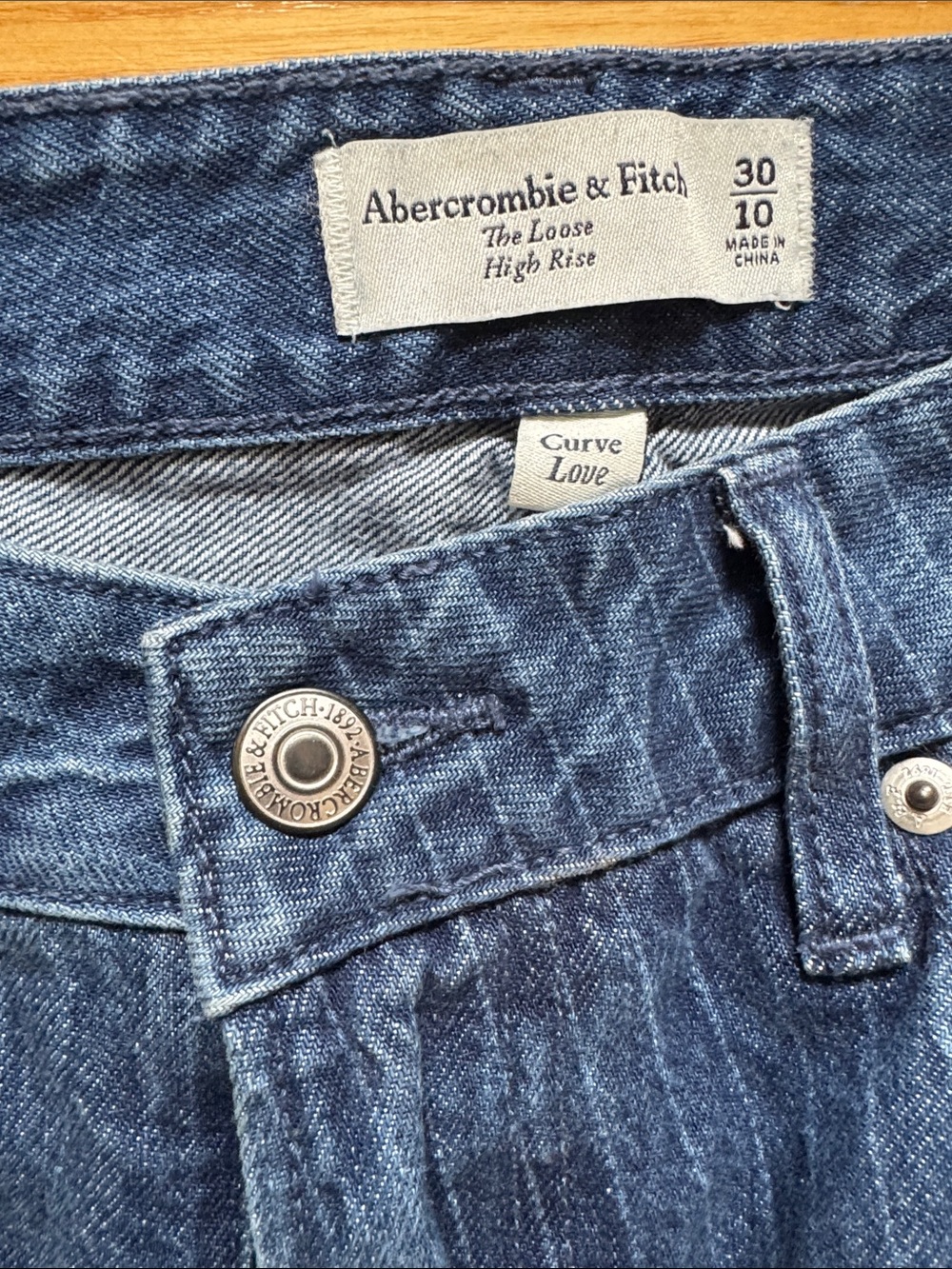 Abercrombie Curve Love - “The Loose” High Rise Jeans